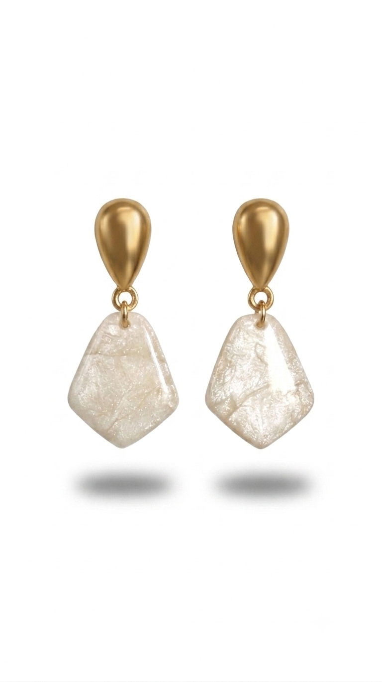 White Pearl Simple Earrings